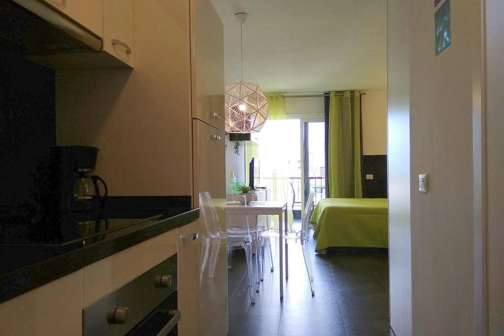 Apartamento Actico Whit Ocean View Playa de las Américas Exterior foto